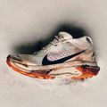 Dámske bežecké topánky Nike ACG Zegama summit white/phantom/safety orange/black 12