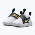 Detské topánky Nike Team Hustle D 12 white/black/clear emerald/topaz gold 3