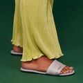 Dámske žabky Havaianas You Malta Metallic ice grey 15