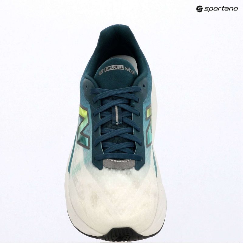 Pánske bežecké topánky   New Balance FuelCell Rebel V5 medusa green/faded teal 10