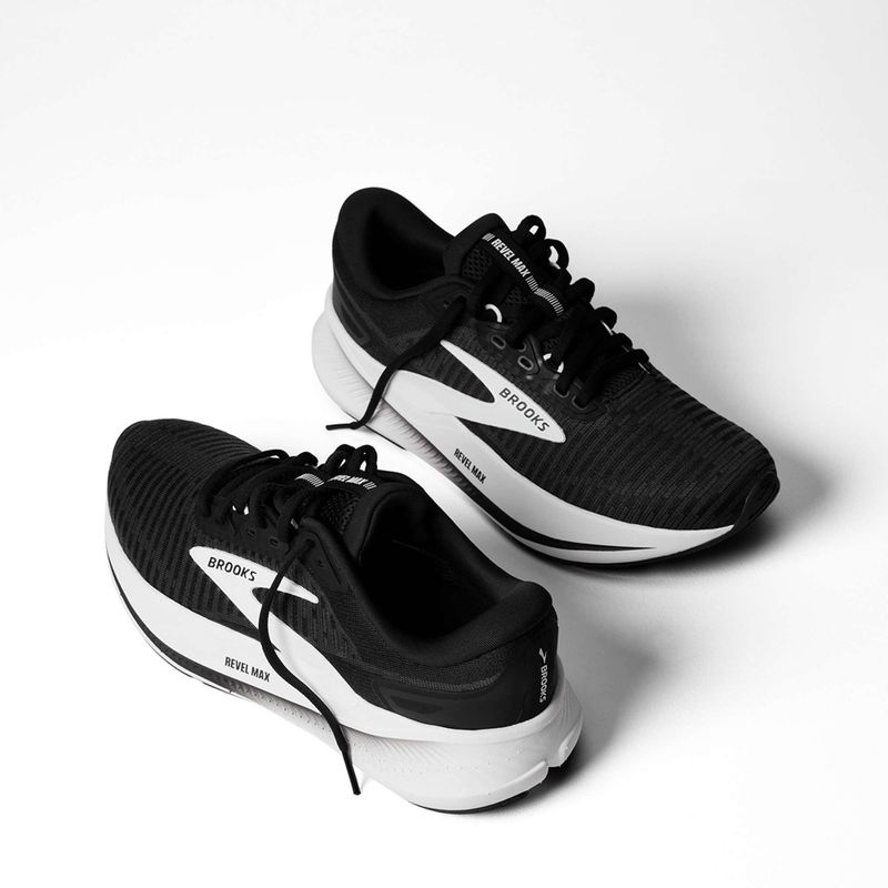 Dámske bežecké topánky Brooks Revel Max black/grey/white 8