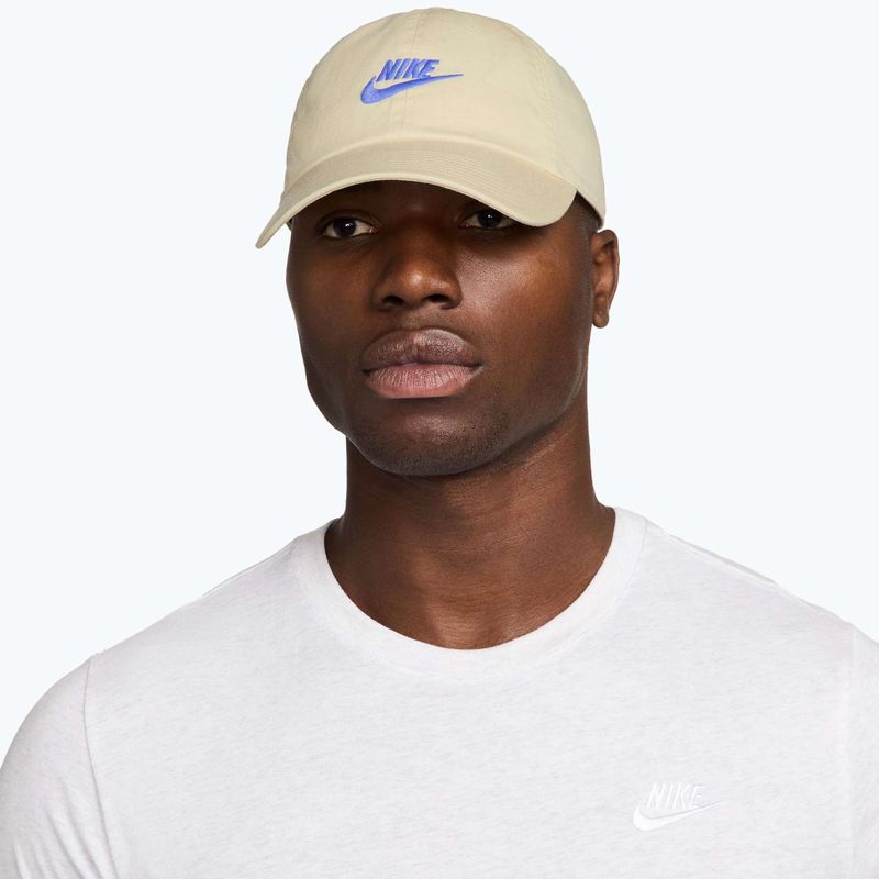 Šiltovka Nike Club Unstructured Futura Wash light khaki/sapphire 5