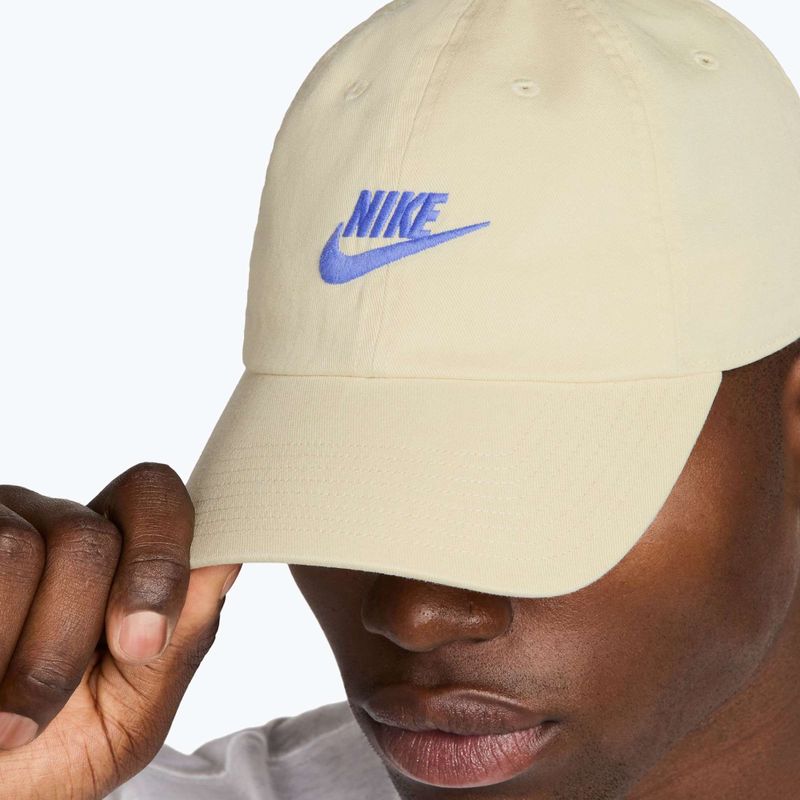 Šiltovka Nike Club Unstructured Futura Wash light khaki/sapphire 8
