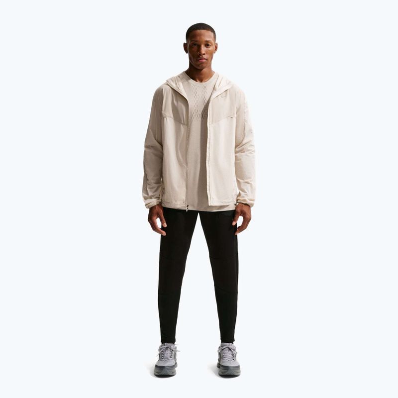 Pánska bežecká bunda Nike Stride Dri-Fit cream Ii/birch/natural 2