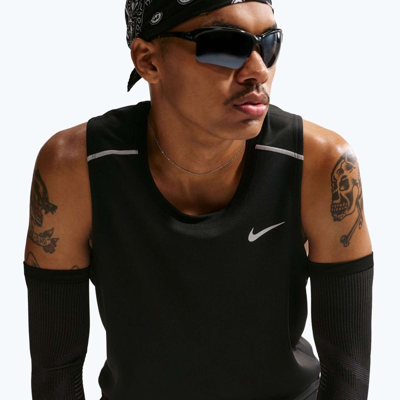 Pánske bežecké tričko Nike Miler Dri-Fit black 6