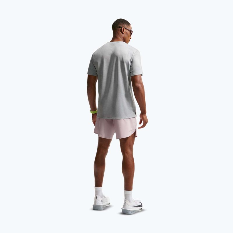 Pánske bežecké šortky Nike Stride Dri-Fit Brief-Lined 7" particle rose 3