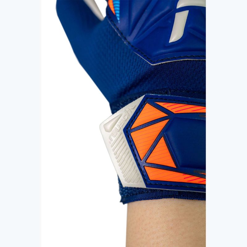 Detské brankárske rukavice Reusch Attrakt Starter Solid Junior sharp blue/white/shocking orange 8