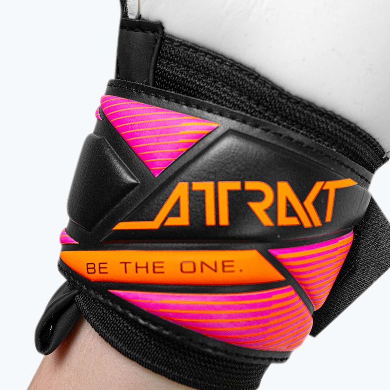 Brankárske rukavice Reusch Attrakt Solid black/aqua blue/shocking orange 8