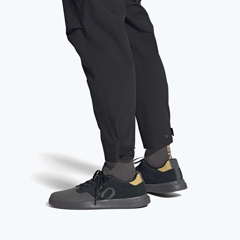 Pánska cyklistická obuv adidas FIVE TEN Sleuth core black/charcoal/oat platform 8