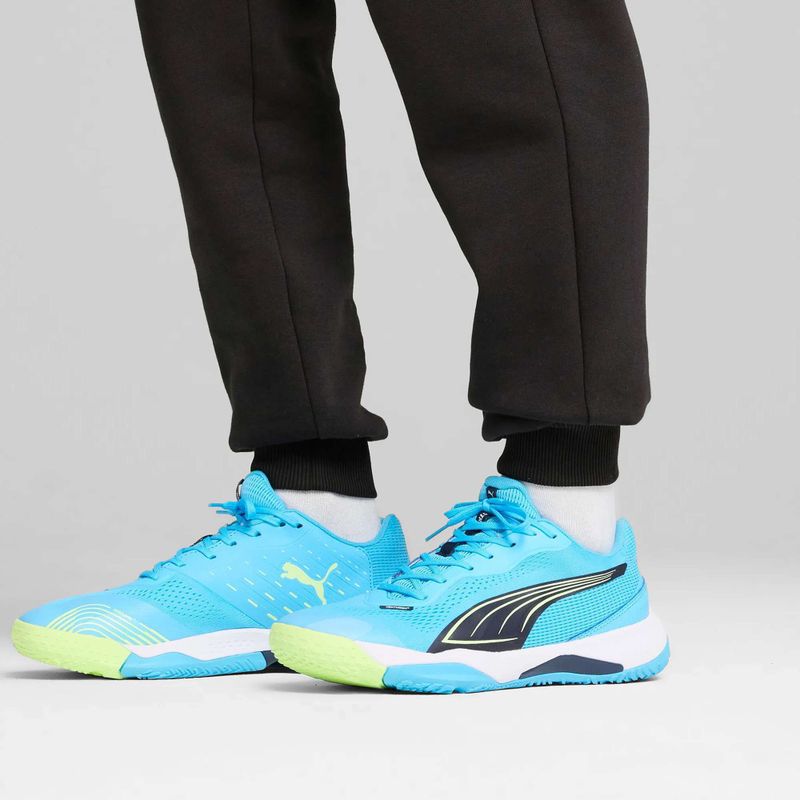 Pánske sálové topánky PUMA Solarstrike III luminous blue/club navy/fizzy apple 12