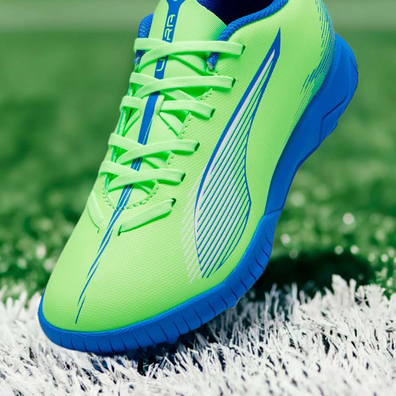 Detská futbalová obuv PUMA Ultra 5 Play TT Jr fizzy apple/puma white 8