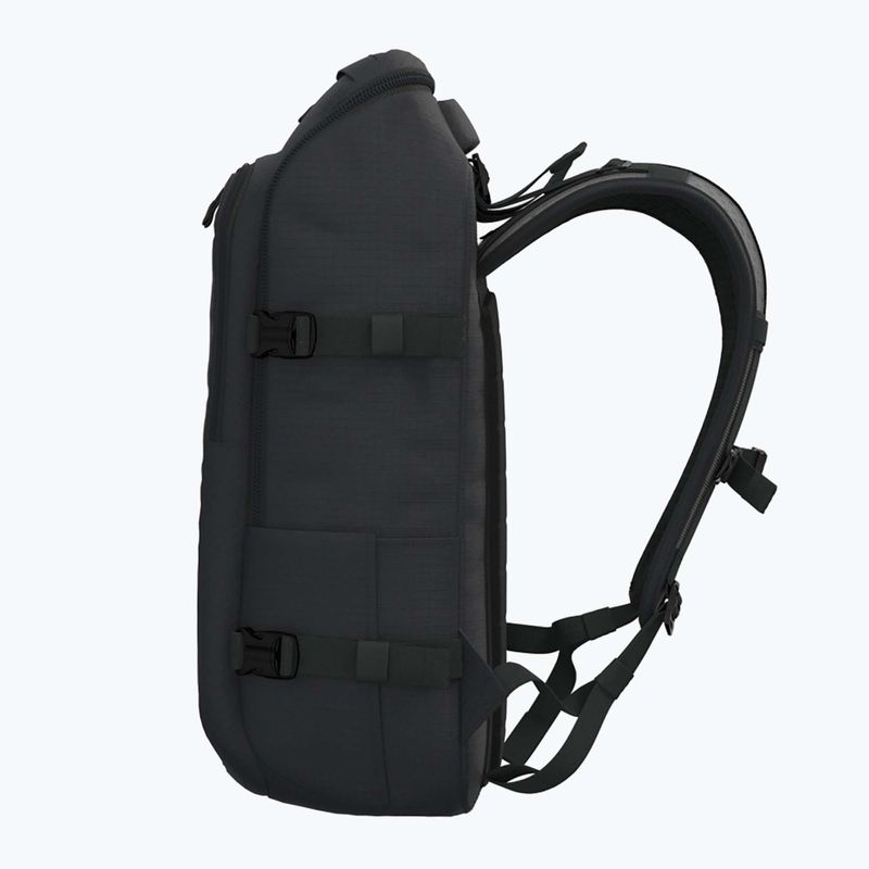 Cestovný batoh CabinZero Adventure Pro 32 l absolute black 6
