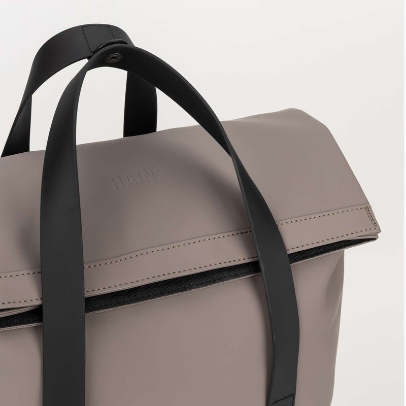 Mestský batoh Rains 2 Way Tote Cinder 4