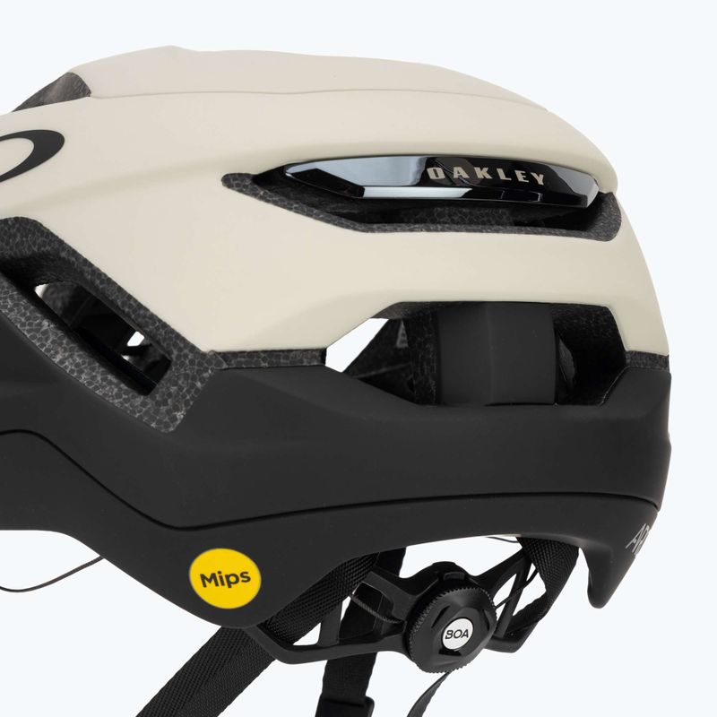 Cyklistická prilba Oakley Aro5 Race EU matte sand/black 7