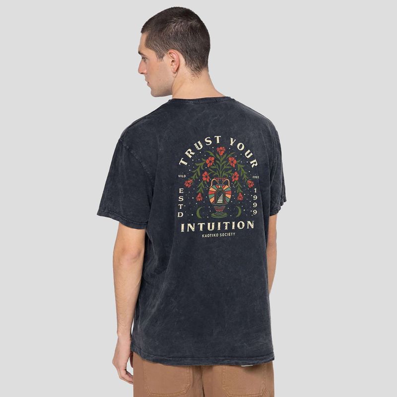 Pánske  tričko Kaotiko Washed Trust Your Intuition black 3